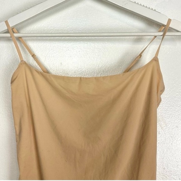 SKIMS Fits Everybody Cami Thong Bodysuit in Sand Size Large - Picture 6 of 6